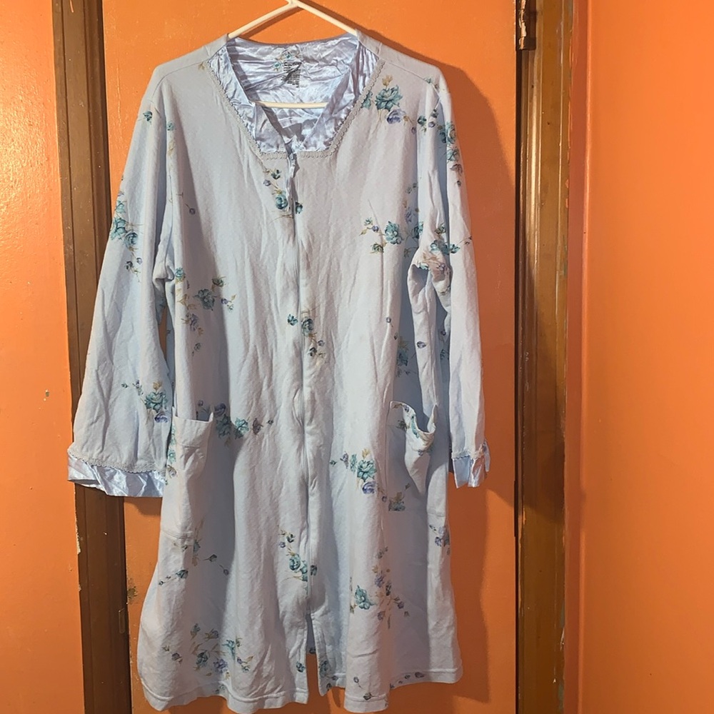 Secret Treasures women long sleeve sleepwear zip up w/ pockets Size 2X